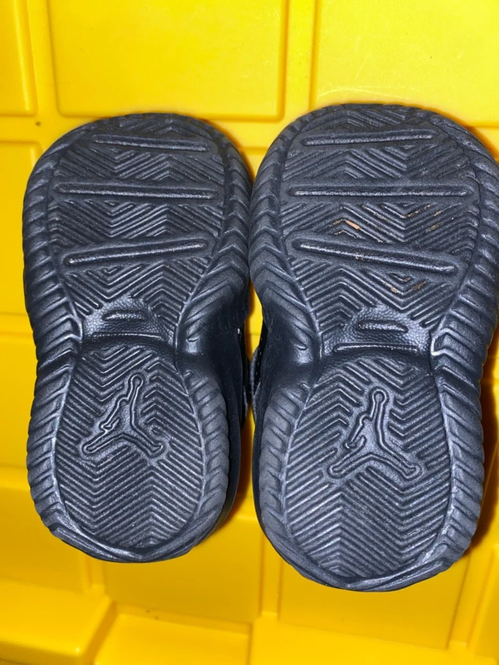 Jordan’s size 4c